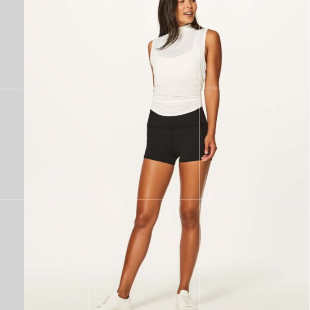 Lululemon Black Shorts - Picture 16 of 16